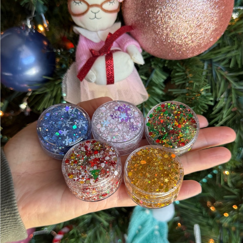 Set of Glitter Pots in Various Colors